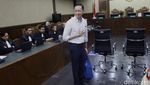 Ekspresi Tom Lembong di Sidang Vonis Kasus Korupsi Gula