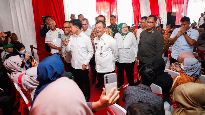 Realisasi pencairan Bantuan Subsidi Upah (BSU) pekerja tahun 2025 di Jawa Tengah mencapai 69,2%.