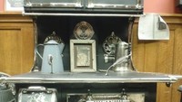 The Majestic Stove Company menjadi perusahaan yang memproduksi kompor pada era Perang Dunia II. Salah satu kompor hasil produksinya tercatat dibuat pada tahun 1880-1940. Foto: Stoves.com