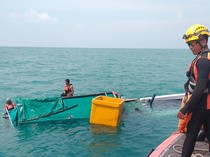 Kapal di Pangkalpinang Karam Usai Tabrak Karang, Tiga Nelayan Selamat