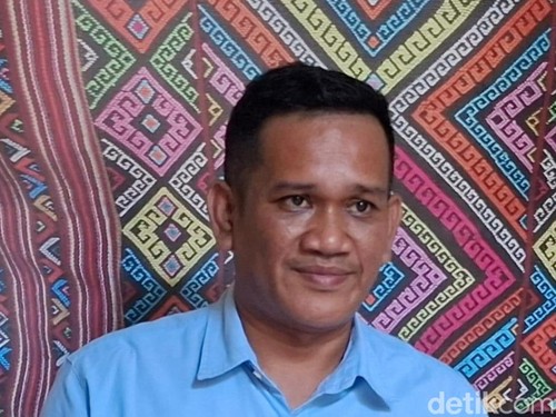 Kuasa hukum keluarga Axi Rambu Kareri Toga, Tommy Michael Jacob, ditemui detikBali, di Kelurahan Oesapa, Kecamatan Kelapa Lima, Kota Kupang, Jumat (18/7/2025).