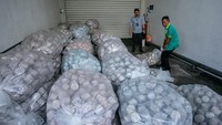 Kegiatan tersebut dilakukan dalam upaya mendukung program konversi sampah menjadi energi.  ANTARA FOTO /MOHAMMAD AYUDHA