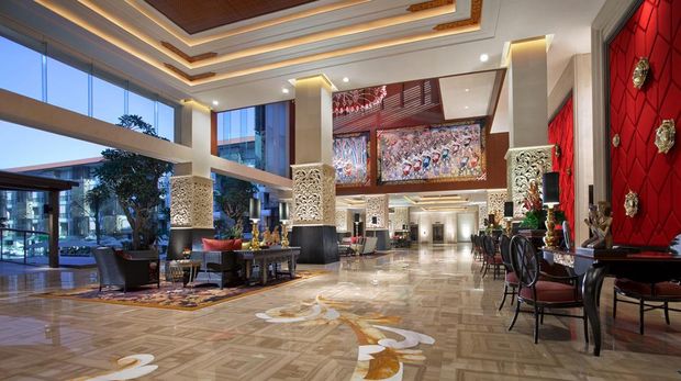 Lobby dan kamar Trans Resort Bali.