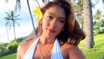 Marion Jola Kangen Laut, Asyik Banget Nikmati Sinar Matahari