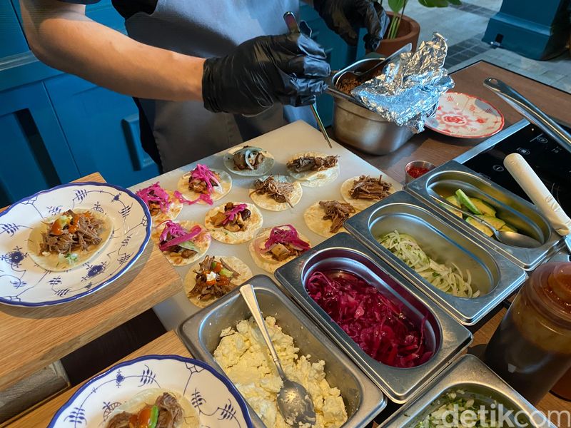 25hours Hotel Jakarta yang menghadirkan 'Odd Sunday Brunch' di restoran COPA, sajikan menu khas Meksiko.