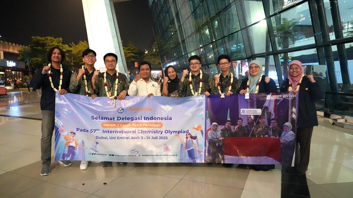 Pelajar RI Raih Perak & Perunggu di Olimpiade Kimia Internasional 2025
