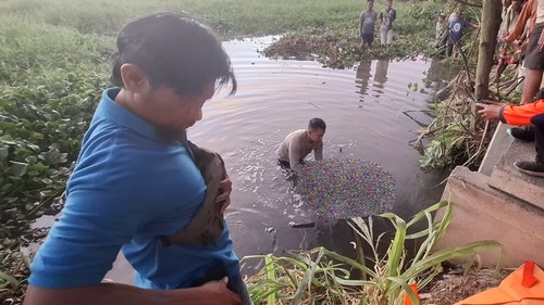 penemuan mayat pria tanpa identitas di Bendungan Batujai, Lombok Tengah, Jumat (18/7/2025). (IST)