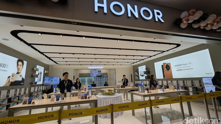 Peresmian Honor Experience Store pertama di Indonesia