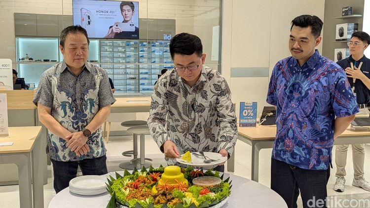 Peresmian Honor Experience Store pertama di Indonesia