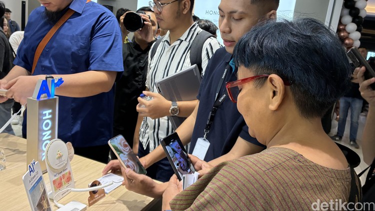 Peresmian Honor Experience Store pertama di Indonesia