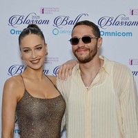 Elsie dan Pete pertama kali mengungkap hubungan mereka ke publik pada Mei 2025 saat hadir di red carpet bersama. Mereka pertama kali digosipkan dekat pada bulan Maret.  Foto: dok. Instagram @elsie