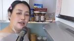 Aksi Pinkan Mambo Buat Pesanan Donat Sambil Live di TikTok