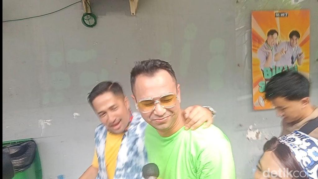Raffi Ahmad soal Viral Diprotes Ibu Penjual Kacang yang Merasa Gak Dibantu