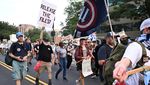 Ramai-ramai Warga AS Kritik Trump Lewat Aksi Protes di 1.600 Titik