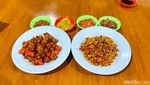Sedapnya Ayam Goreng Kuning dan Prasmanan Sunda Legendaris Sejak 1989