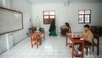 Di tengah semarak kegiatan Masa Pengenalan Lingkungan Sekolah (MPLS) tahun ajaran 2025/2026, SMP Persada Bhakti di Kota Bekasi hanya menerima tiga peserta didik baru.