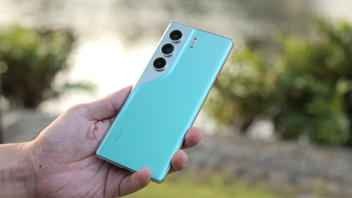 Tecno Camon 40 Pro
