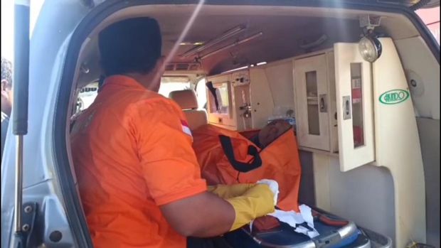 Temuan jenazah laki-laki mengambang di parit Pasuruan diduga korban pembunuhan.
