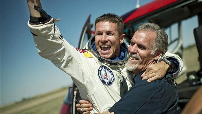 Pilot Felix Baumgartner of Austria celebrates after successfully completing the final manned flight for Red Bull Stratos in Roswell, New Mexico, U.S.  October 14, 2012 obtained by Reuters on July 17, 2025. Balazs Gardi/Red Bull Content Pool/Handout via REUTERS    THIS IMAGE HAS BEEN SUPPLIED BY A THIRD PARTY. MANDATORY CREDIT NO RESALES. NO ARCHIVES  THIS IMAGE MAY ONLY BE USED FOR EDITORIAL PURPOSE IN ONE-TIME PUBLICATIONS AND STRICTLY LIMITED TO THE PURPOSE OF USE STATED IN THE TERMS AND CONDITIONS OF THE SERVICE WHERE YOU RETRIEVED THE IMAGE. IT MUST NOT BE ALTERED OR MODIFIED.