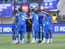 Padel dan Makan Malam Jadi Cara Pemain Persib Bangun Kesolidan
