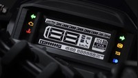 Fiturnya terbilang canggih. Yamaha X Force sudah menggunakan pencahayaan full LED, panel instrumen digital yang bisa terhubung ke ponsel melalui aplikasi Y-Connect, port pengisian daya ponsel dan ruang penyimpanan barang yang lega.Bukan hanya itu, di sektor keselamatan, tunggangan tersebut sudah dilengkapi rem double cakram dengan antilock braking system (ABS) berkanal tunggal dan traction control system atau TCS. Sehingga, pengendara lebih aman saat berkendara di lintasan yang cenderung licin. Foto: Doc. Yamaha Japan.