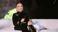 Begini penampilan Yuni Shara terbaru. Ia mau gelar konser loh. (Foto: dok Instagram yunishara36)