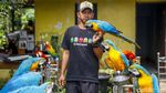 Dari Bengkel ke Langit: Kisah Albi dan Pasukan Parrotnya
