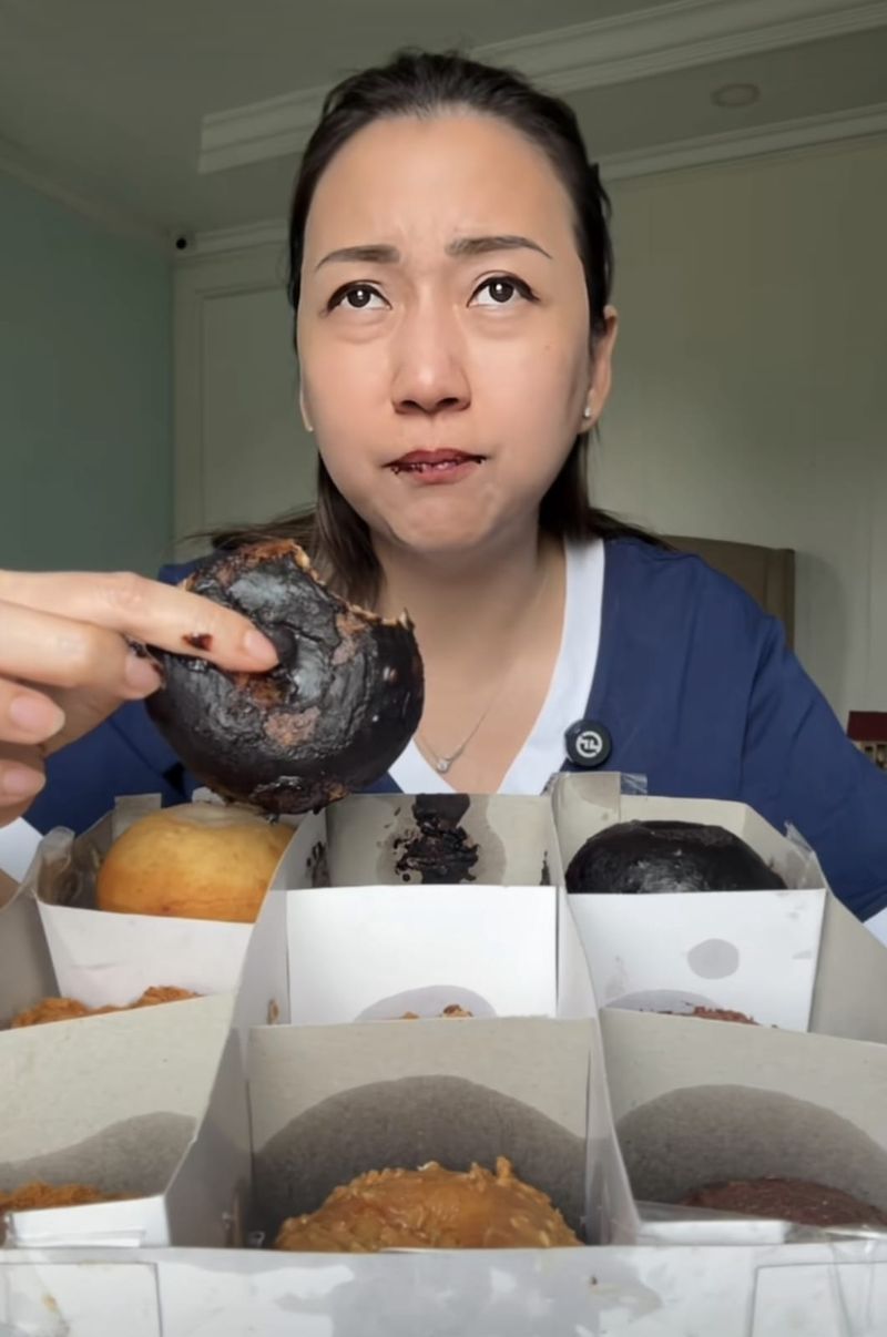 Donat Pinkan Mambo Direview 5 Food Vlogger, Begini Katanya
