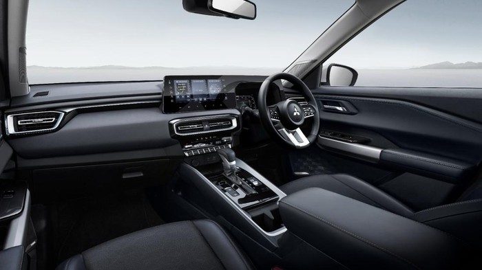 Interior Mitsubishi Destinator