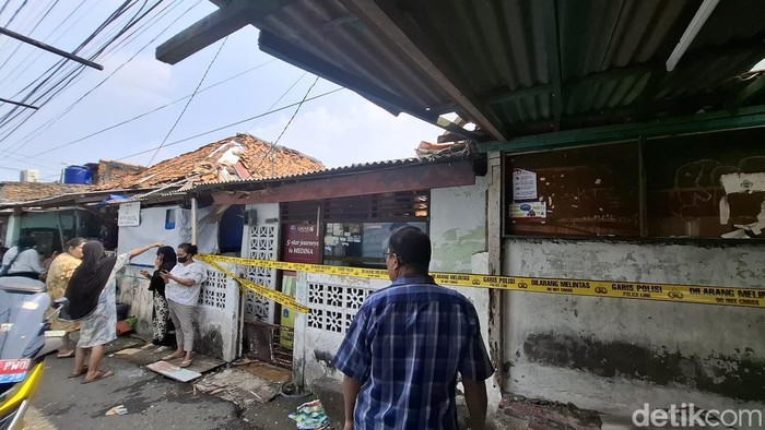 Kebakaran rumah menewaskan 4 anak di Bukit Duri, Tebet, Jaksel.