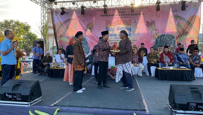 Masyarakat Ambulu Gelar Festival Kaki Gunung Watu Pecah