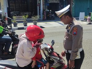 Operasi Patuh di Ponorogo Sasar Ortu Bonceng Anak Tak Berhelm