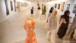 Pameran Continuum Hadirkan Refleksi Visual atas Kesinambungan Zaman Pameran Continuum Hadirkan Refleksi Visual atas Kesinambungan Zaman