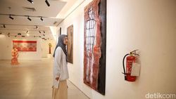 Pameran Continuum Hadirkan Refleksi Visual atas Kesinambungan Zaman Pameran Continuum Hadirkan Refleksi Visual atas Kesinambungan Zaman