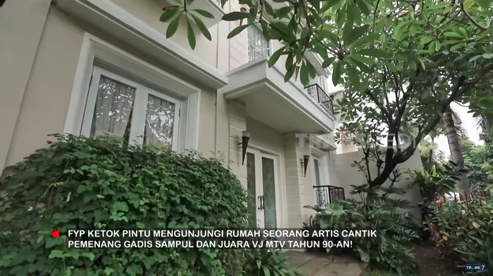 Penampakan rumah Dewi Rezer di Jakarta Selatan/Tangkapan layar/YouTube Trans7 Official Penampakan rumah Dewi Rezer di Jakarta Selatan