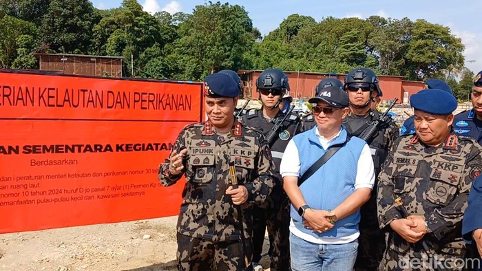 Pengembangan Tiga Pulau di Perbatasan Batam-Singapura Disetop Sementara oleh KKP. (Foto: Alamudin Hamapu/detikSumut).