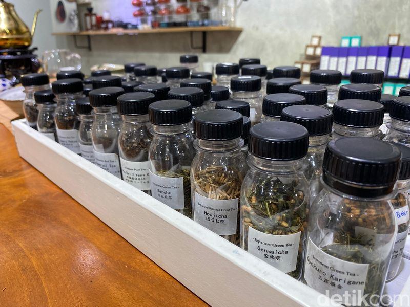 Pieces of Peace, kedai teh artisan di Petak 6 Glodok