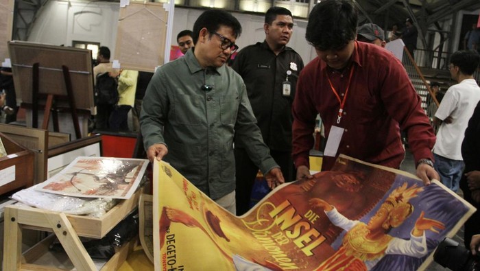 Ketua Umum Partai Kebangkitan Bangsa (PKB) adalah Muhaimin Iskandar, saat menghadiri art festival ‘Kola Karya’ di Pos Bloc, Jakarta, Sabtu (19 Juli 2025). Kegiatan rangkaian Harlah ke-27 PKB ini merupakan ajang seni dan budaya yang memberikan ruang kepada kreator, termasuk seniman yang memiliki karya.