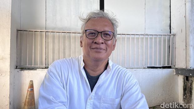 Dosen Fakultas Teologi Universitas Sanata Dharma (USD) Jogja, Gregorius Budi Subanar atau Romo Banar di Kota Jogja, Sabtu (19/7/2025).