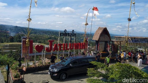 Suasana di Daya Tarik Wisata (DTW) Jatiluwih, Kecamatan Penebel, Tabanan, Bali, Sabtu (19/7/2025). (Foto: Krisna Pradipta/detikBali)