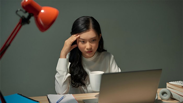 Monday Blues Bikin Malas Kerja? Kenali Penyebab & Solusinya