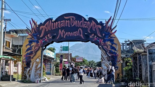 Gapura Lokasi event Alunan Budaya Desa, Minggu (20/7/2025).