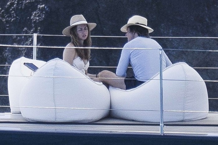 Ana de Armas dan Tom Cruise