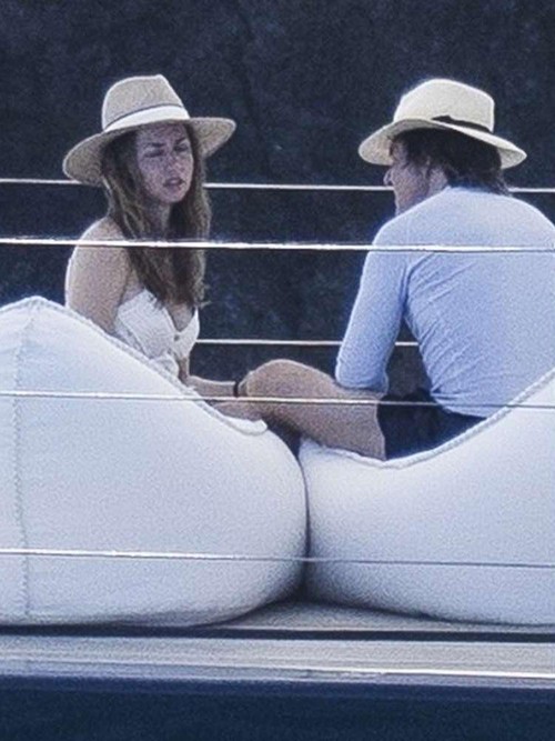 Ana de Armas dan Tom Cruise