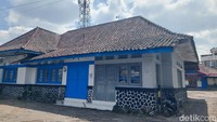 Banyak bangunan yang terbengkalai, salah satunya Gedong Arca dan rumah keluarga Ursone yang sudah dirobohkan lalu dibangun SPBU swasta. 