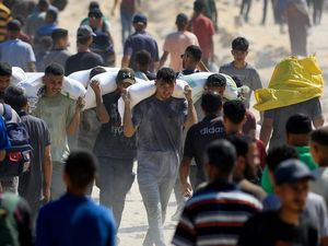 Miris! Gaza Dikepung Kelaparan tapi Hanya 73 Truk Bantuan yang Masuk