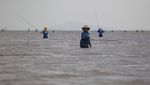 Basah-basahan Seru, Ratusan Peserta Ramaikan Festival Mancing Ngarong di Batam