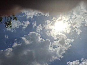 Panas Terik Melanda, Suhu Daerah di Indonesia Bisa Capai 36 Derajat Celsius!