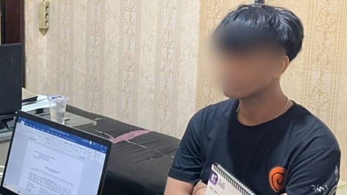 Gay Pamekasan diamankan polisi karena membuat video hubungan intim dengan pasangan pria dan menyebarkan di media sosial