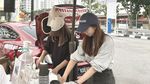 Bye Kerja Kantoran! Kakak Adik Jualan Kopi Keliling Pakai Mobil Mustang